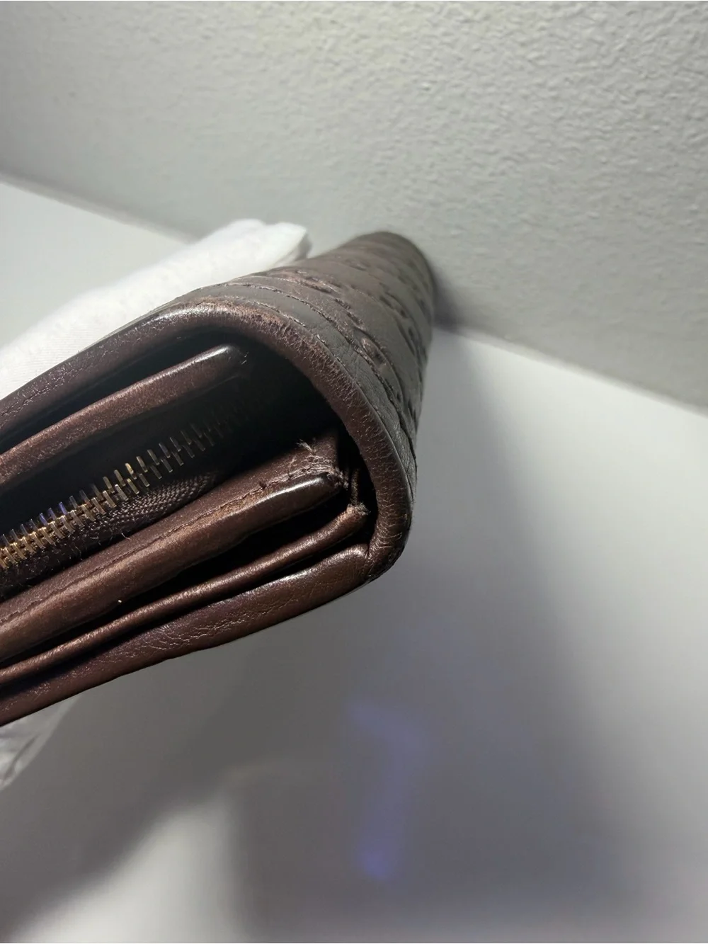 COA-Included Gucci Dark Brown GG Embossed Leather Long Wallet with Gold Hardware - Picture 4 of 16
